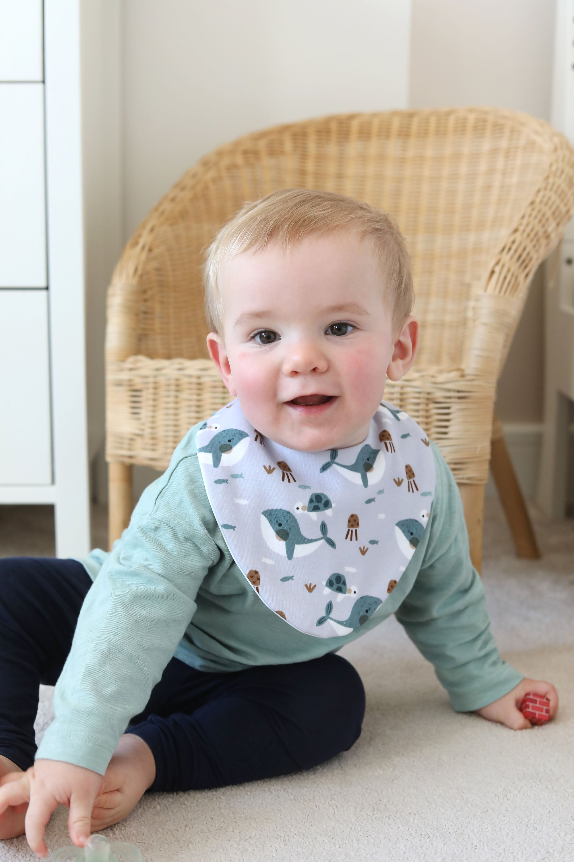 Ocean-Themed Dribble Bibs: Why Whales and Turtles Are Perfect for Your Baby