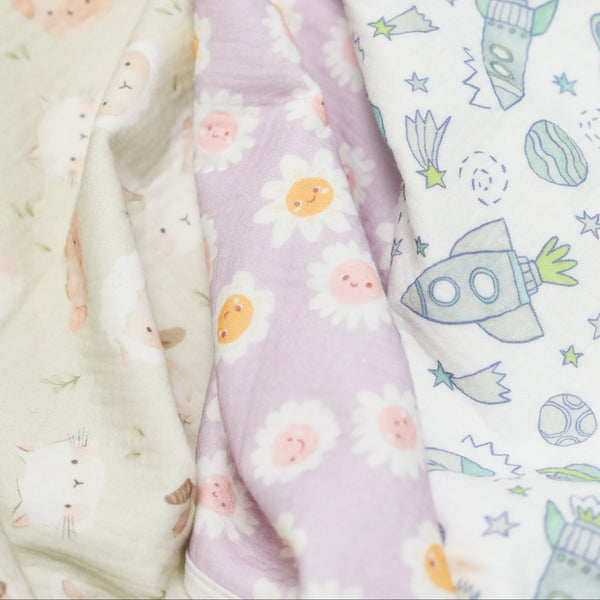 Muslin Changing Mat – Neon Rockets