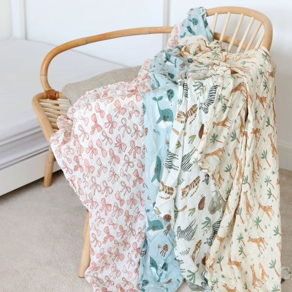 XL Bamboo Muslin - Pink Bows