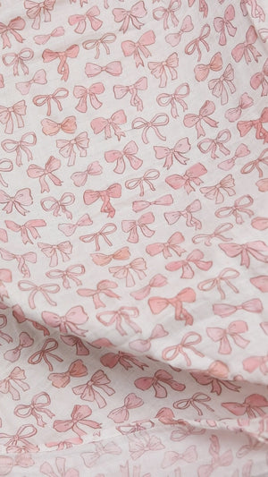 XL Bamboo Muslin - Pink Bows