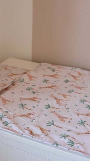 Pocket Changing Mat – Giraffe